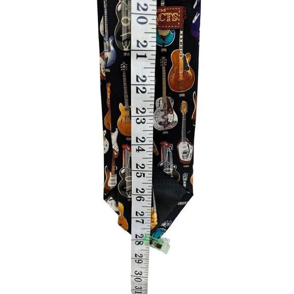 Vintage Museum Artifacts Classic Guitars 1910-1996 Silk Men’s Tie - Picture 5 of 9